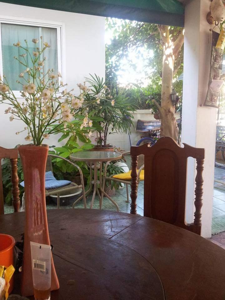 Srikrung Guesthouse Phra Nakhon Si Ayutthaya Exterior foto